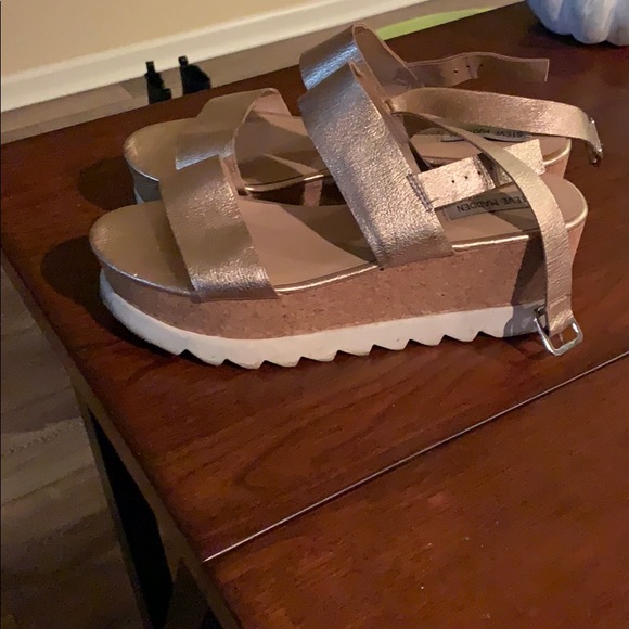 Steve Madden platform sandals - Picture 2 of 4